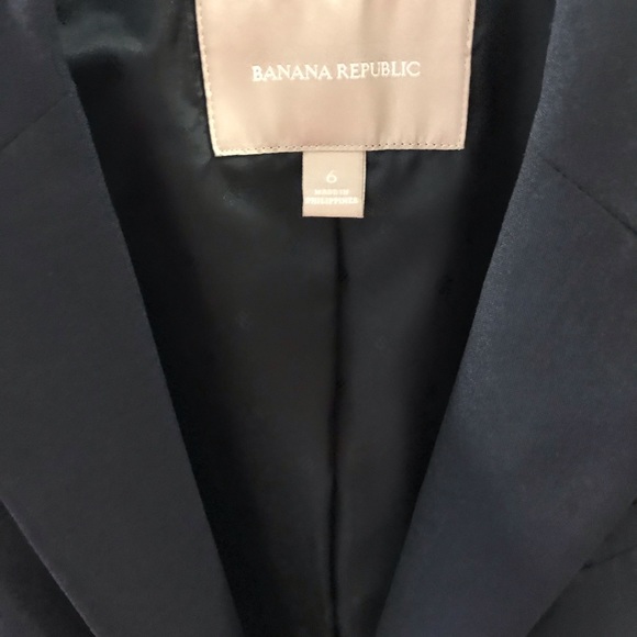 Banana Republic - Picture 1 of 2